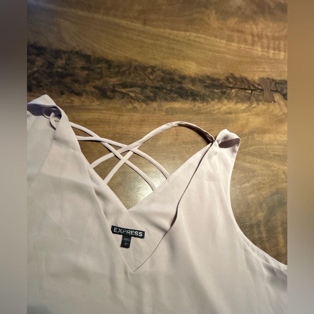 Lot of 3 Express Tops - Picture 3 of 9
